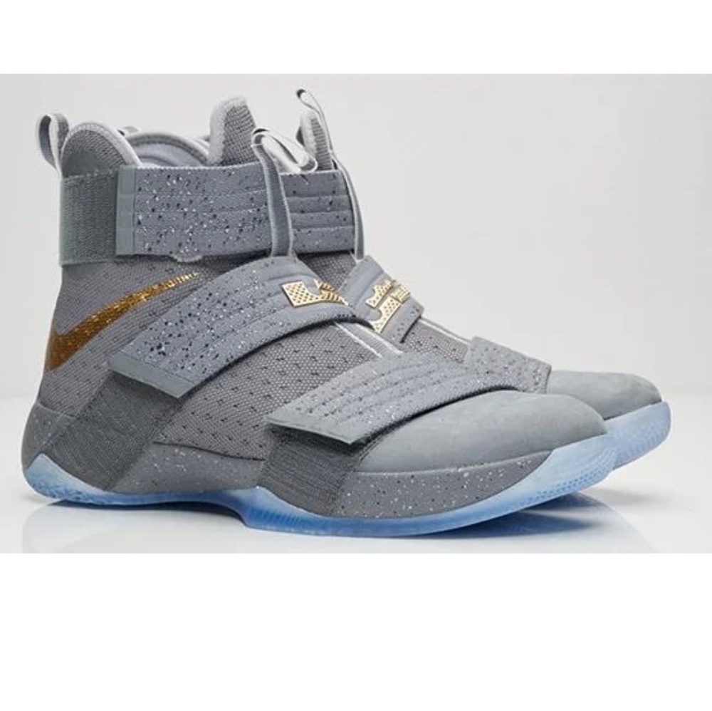 Nike LeBron Soldier Ten Basketball Sneakers